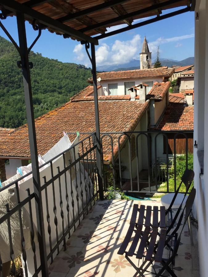 House In The Medieval Village Apricale Exterior foto